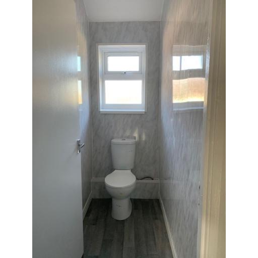 Hawthorn Terrace - Toilet.jpg