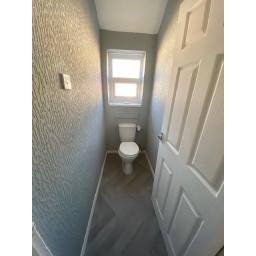 13 Hawthorne Street Toilet.jpg