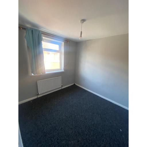 31 West Street Bedroom 2.jpg