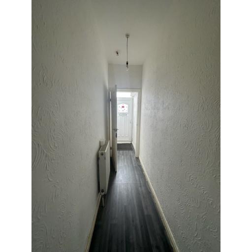 7 Vincent Street Hallway.jpg