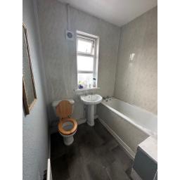 High yielding tenanted property in County Durham Ascot Street   BATHROOM(2).jpg