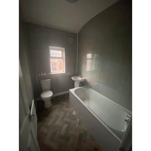High yield property for sale – Refurbished bathroom.jpg