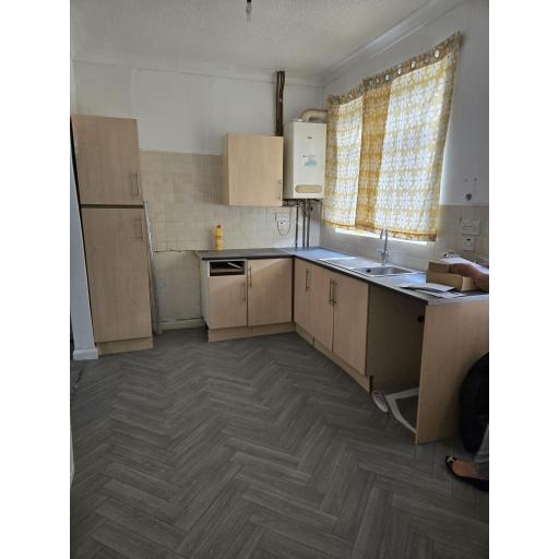 2 Hawthorne Terrace Kitchen.jpg
