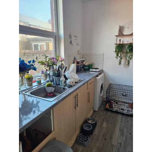4 Ford Terrace - Kitchen.jpg