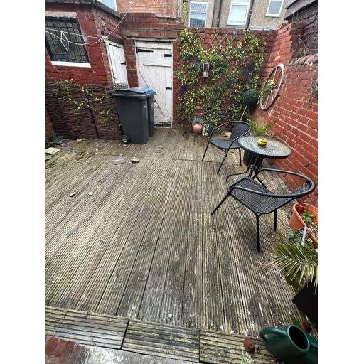Kitchener Terrace 21 Back Yard.jpg