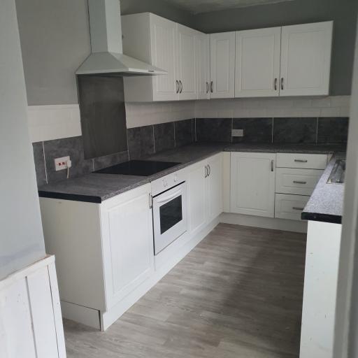Managed High yielding property for Sale – Refurbished kitchen (3).jpg