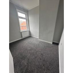 9 Linden Terrace bedroom.jpg