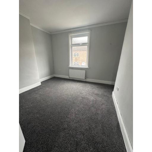 9 Linden Terrace bedroom 2.jpg
