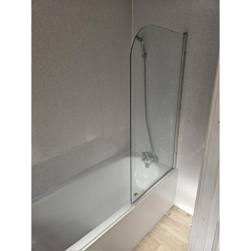 26 James Street - Bathroom.jpg