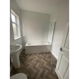 High yielding property – Refurbished bathroom.jpg