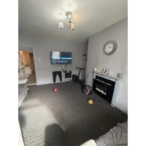 24 Barwick Street lounge 01.04.26.jpg