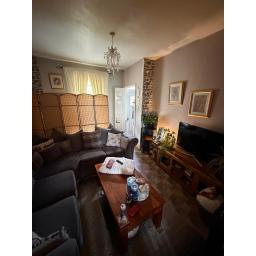 5 High Street F.hill living room.jpg