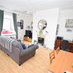 45 Davy Street - Living Dining Room.jpg