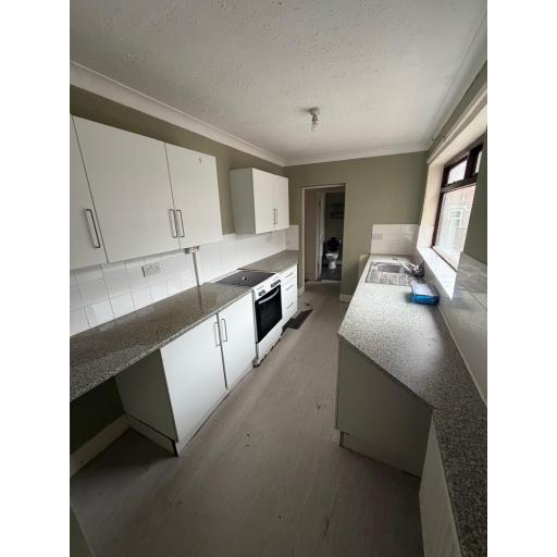 Barrington Terrace - Kitchen.jpg