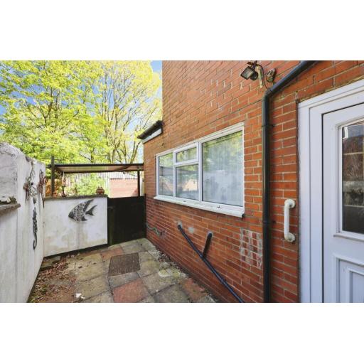 16 Windsor Terrace external yard.jpg