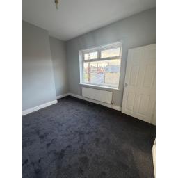27 Dale St - Bedroom 1.jpg