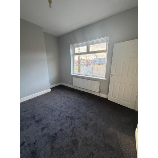 27 Dale St - Bedroom 1.jpg
